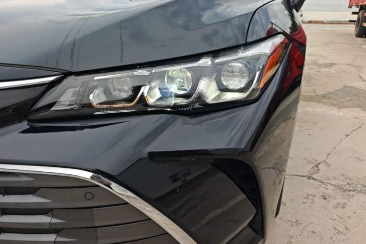 Used Toyota Avalon 2019 2.0L XLE Premium Edition China VI Left Front Headlight