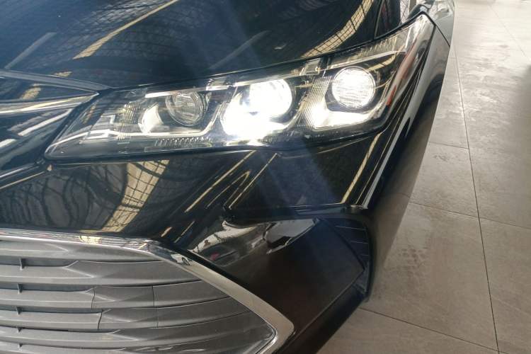 Used Toyota Avalon 2019 2.0L Ambition Edition China VI Left Front Headlight