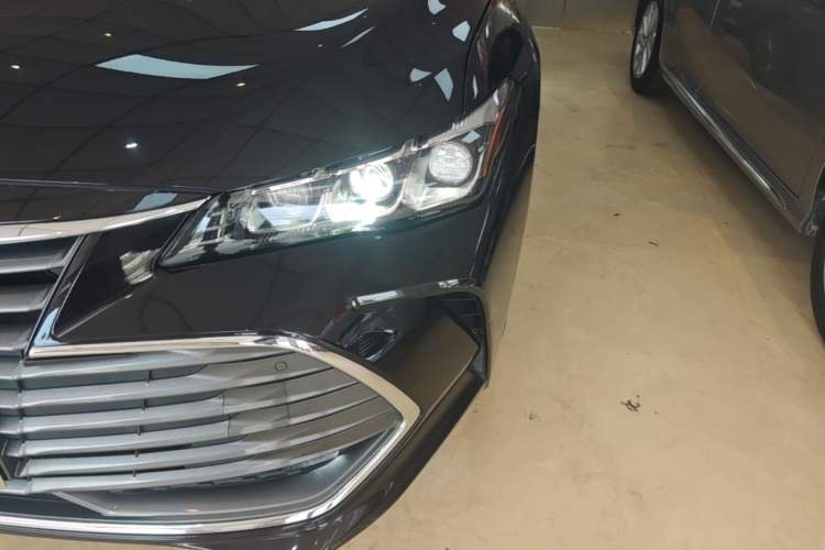 Used Toyota Avalon 2019 Dual-Engine 2.5L XLE Prestige Version China VI Standard Left Front Headlight