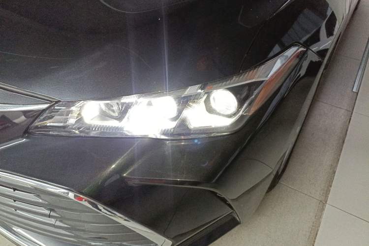 Used Toyota Avalon 2019 2.0L Luxury Edition China VI Standard Left Front Headlight