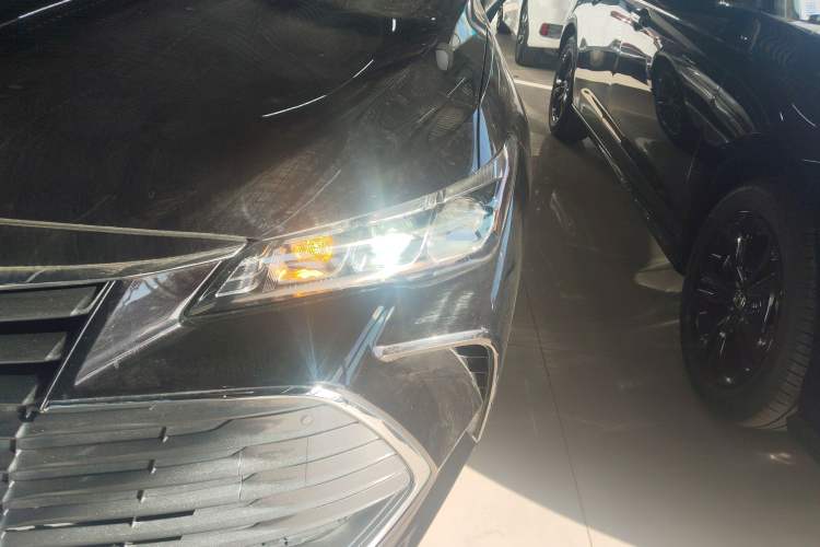 Used Toyota Avalon 2019 2.0L XLE Premium Edition China VI Left Front Headlight