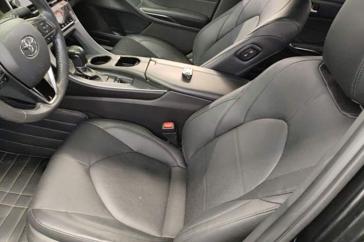Used Toyota Avalon 2019 2.0L XLE Premium Edition China VI Left Front Seat