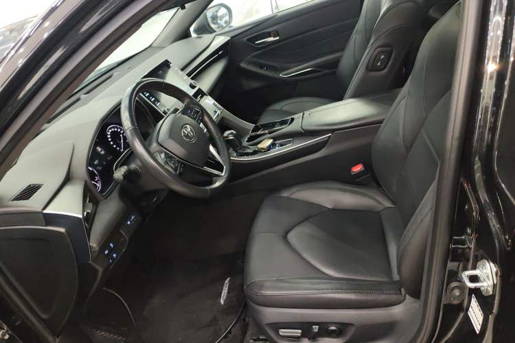Used Toyota Avalon 2019 Dual-Engine 2.5L Luxury Edition China VI Standard Left Front Seat