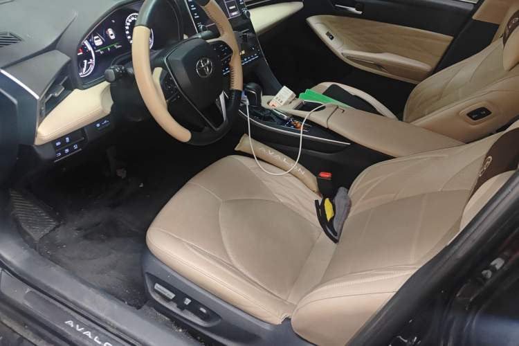 Used Toyota Avalon 2019 Dual-Engine 2.5L XLE Prestige Version China VI Standard Left Front Seat