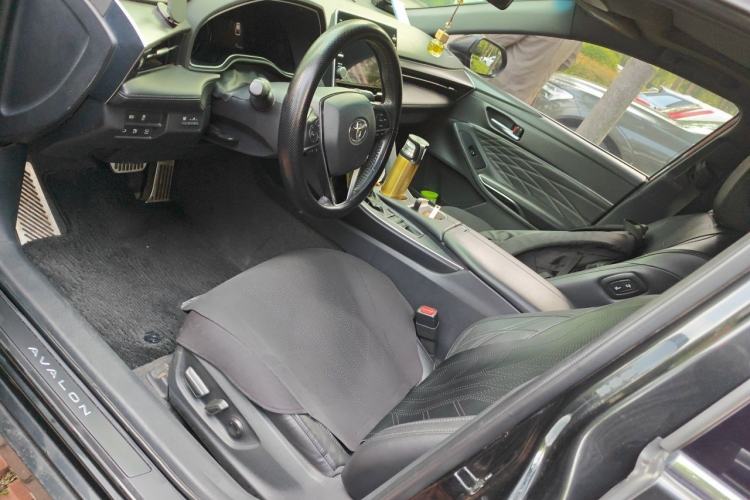 Used Toyota Avalon 2019 Dual-Engine 2.5L XLE Prestige Version China VI Standard Left Front Seat