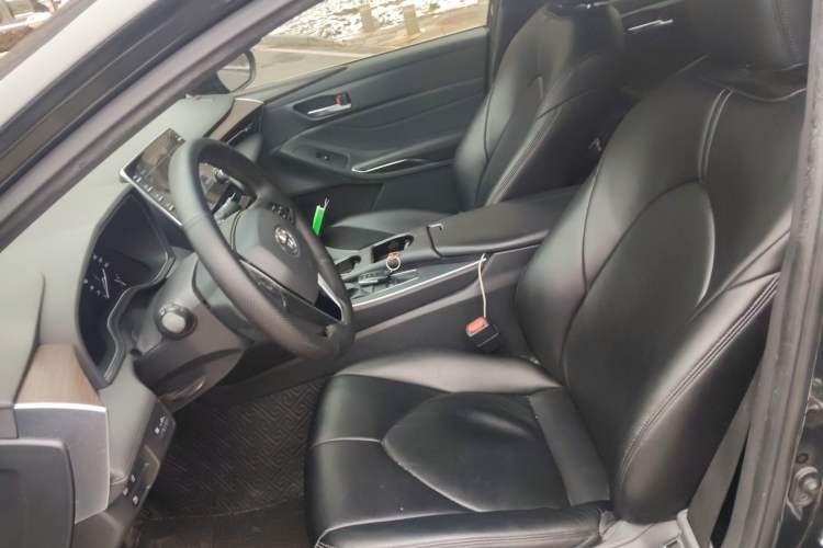 Used Toyota Avalon 2019 2.0L Ambition Edition China VI Left Front Seat