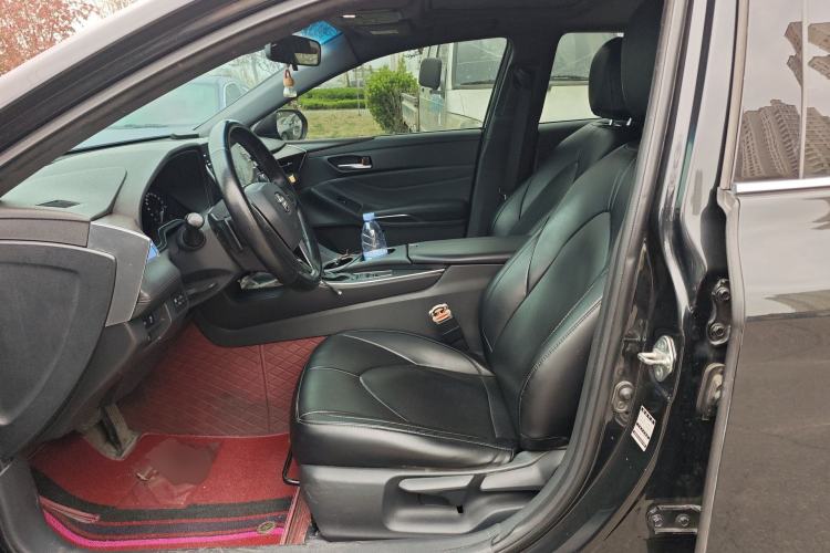 Used Toyota Avalon 2019 2.5L Ambition Version China VI Standard Left Front Seat
