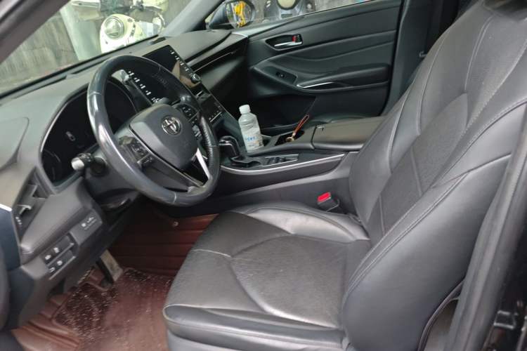 Used Toyota Avalon 2019 Dual-Engine 2.5L Luxury Edition China VI Standard Left Front Seat