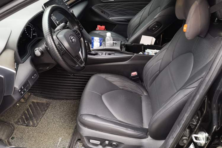 Used Toyota Avalon 2019 2.5L Touring Premium Version China VI Standard Left Front Seat