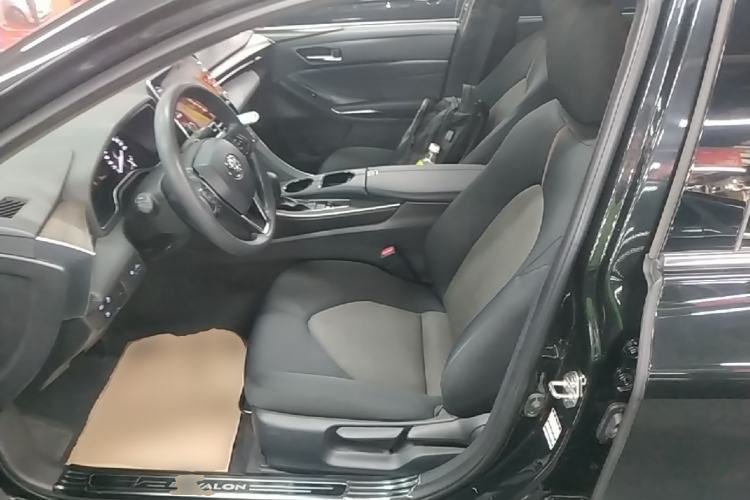 Used Toyota Avalon 2019 2.0L Ambition Edition China VI Left Front Seat