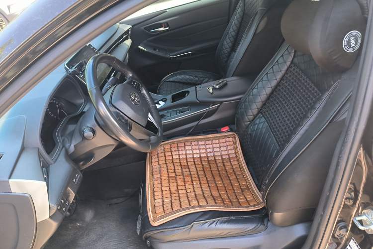 Used Toyota Avalon 2019 2.0L XLE Premium Edition China VI Left Front Seat