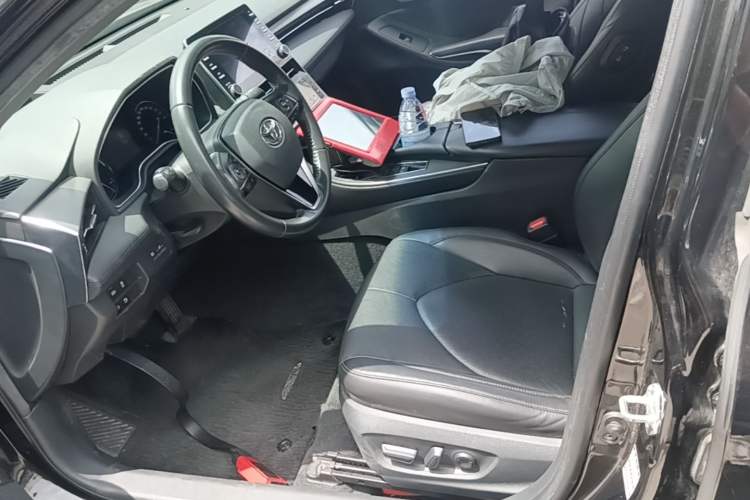Used Toyota Avalon 2019 Dual-Engine 2.5L Luxury Edition China VI Standard Left Front Seat