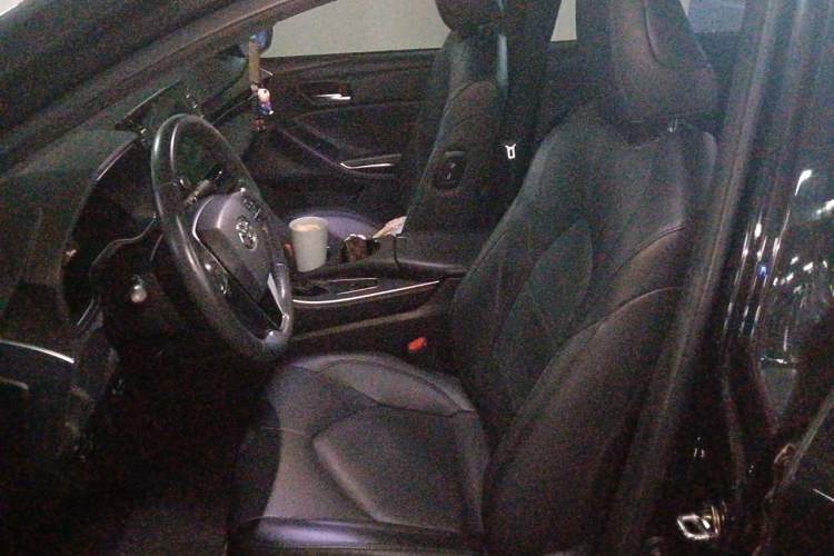Used Toyota Avalon 2019 2.0L XLE Premium Edition China VI Left Front Seat