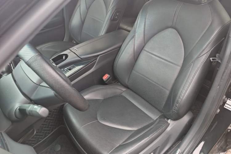 Used Toyota Avalon 2019 Dual-Engine 2.5L Luxury Edition China VI Standard Left Front Seat