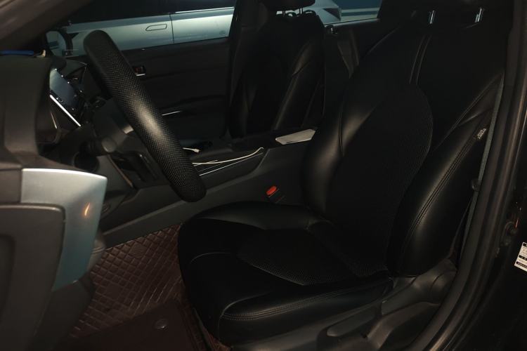 Used Toyota Avalon 2019 2.5L Ambition Version China VI Standard Left Front Seat