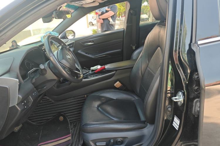 Used Toyota Avalon 2019 Dual-Engine 2.5L Luxury Edition China VI Standard Left Front Seat