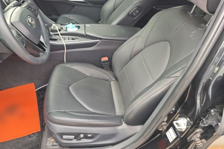 Used Toyota Avalon 2019 Dual-Engine 2.5L Luxury Edition China VI Standard Left Front Seat