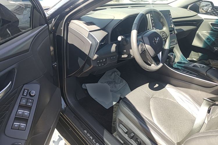 Used Toyota Avalon 2019 Dual-Engine 2.5L XLE Prestige Version China VI Standard Left Front Seat