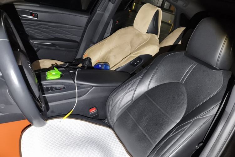 Used Toyota Avalon 2019 Dual-Engine 2.5L XLE Prestige Version China VI Standard Left Front Seat