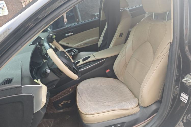 Used Toyota Avalon 2019 2.5L Touring Premium Version China VI Standard Left Front Seat