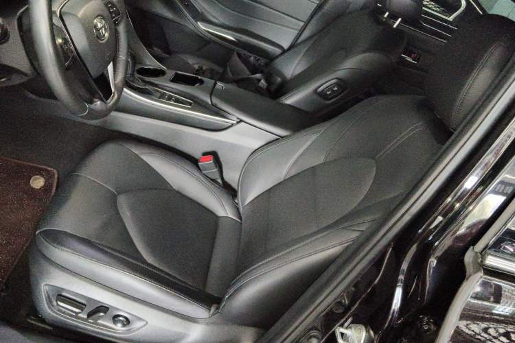 Used Toyota Avalon 2019 Dual-Engine 2.5L Luxury Edition China VI Standard Left Front Seat