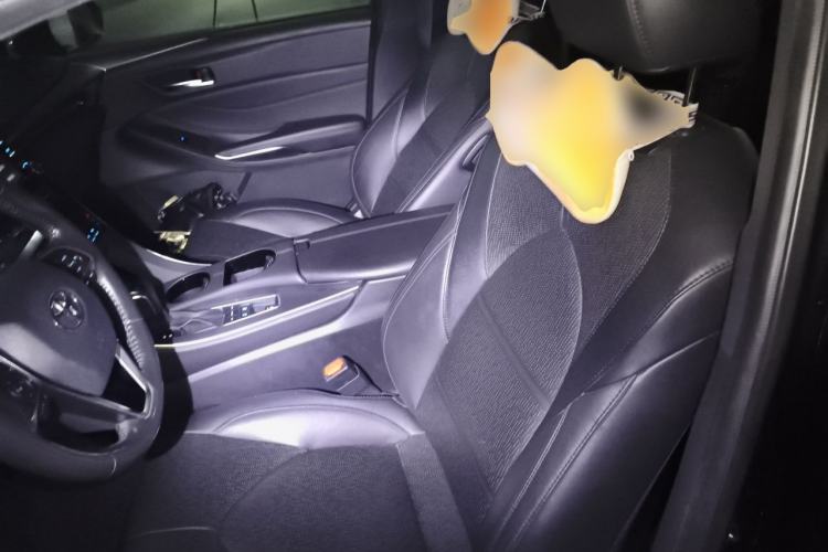 Used Toyota Avalon 2019 Dual-Engine 2.5L Luxury Edition China VI Standard Left Front Seat