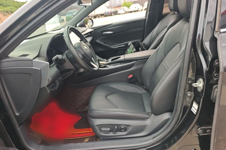 Used Toyota Avalon 2019 2.0L XLE Premium Edition China VI Left Front Seat