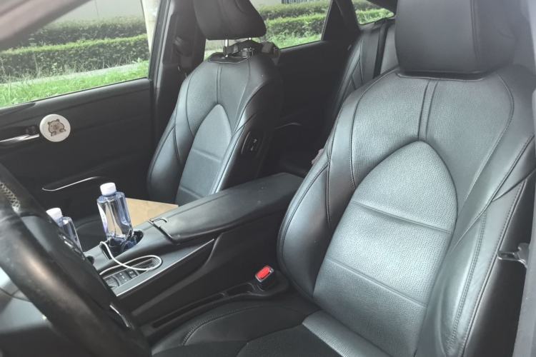 Used Toyota Avalon 2019 Dual-Engine 2.5L Luxury Edition China VI Standard Left Front Seat