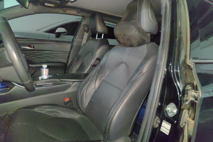 Used Toyota Avalon 2019 Dual-Engine 2.5L XLE Prestige Version China VI Standard Left Front Seat