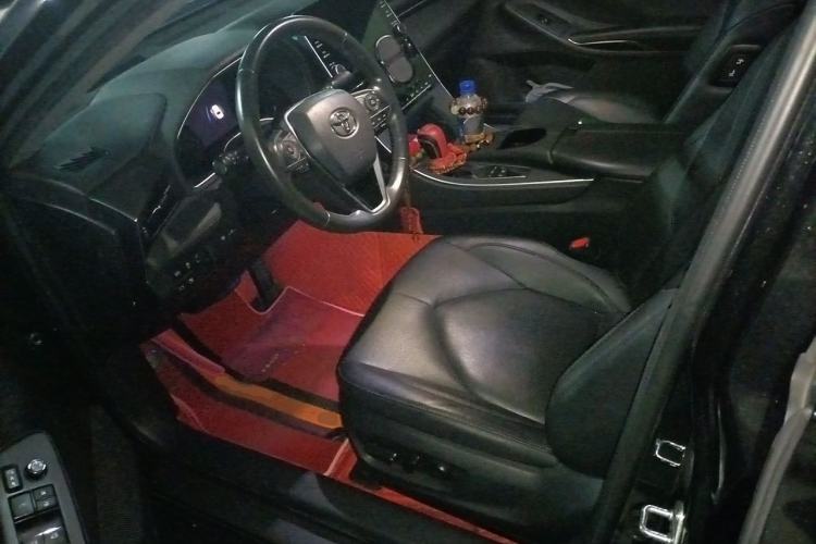 Used Toyota Avalon 2019 Dual-Engine 2.5L Luxury Edition China VI Standard Left Front Seat