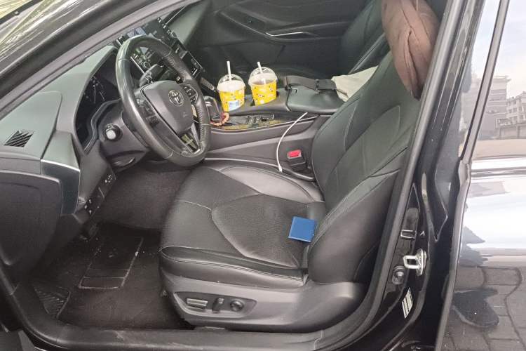 Used Toyota Avalon 2019 Dual-Engine 2.5L Luxury Edition China VI Standard Left Front Seat