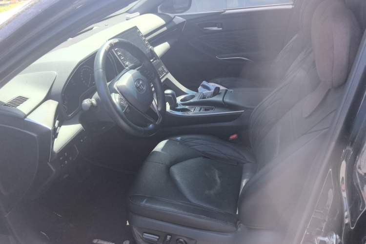 Used Toyota Avalon 2019 Dual-Engine 2.5L XLE Prestige Version China VI Standard Left Front Seat