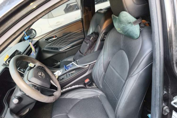 Used Toyota Avalon 2019 2.5L Touring Premium Version China VI Standard Left Front Seat