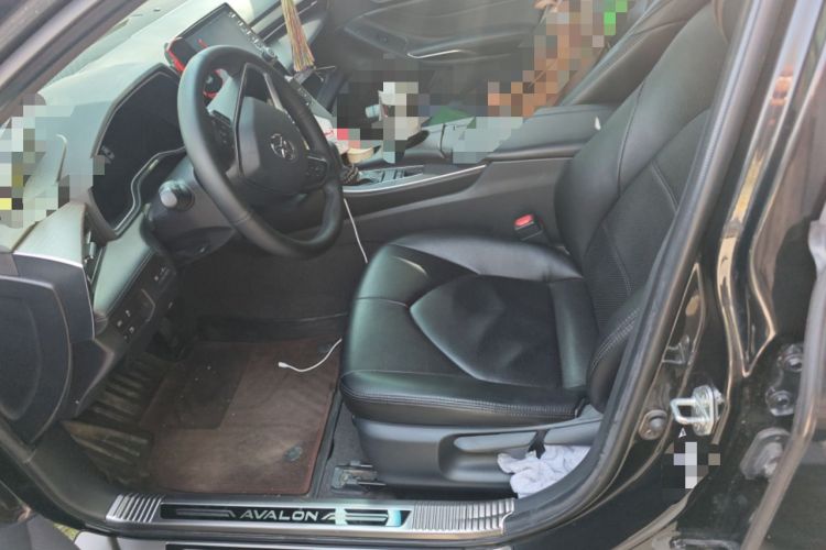 Used Toyota Avalon 2019 2.0L Ambition Edition China VI Left Front Seat