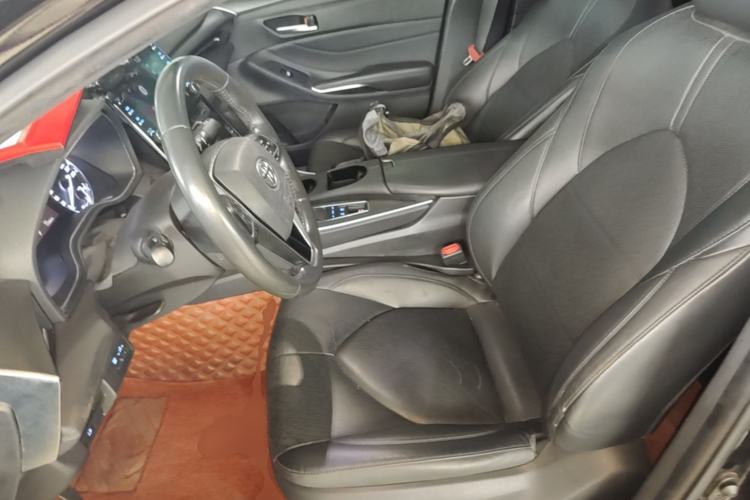 Used Toyota Avalon 2019 Dual-Engine 2.5L Luxury Edition China VI Standard Left Front Seat