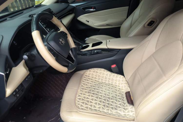 Used Toyota Avalon 2019 Dual-Engine 2.5L Luxury Edition China VI Standard Left Front Seat