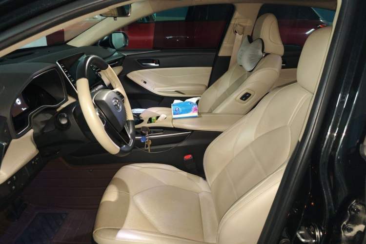 Used Toyota Avalon 2019 Dual-Engine 2.5L Luxury Edition China VI Standard Left Front Seat