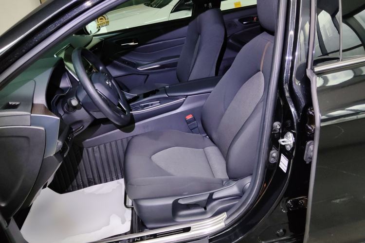 Used Toyota Avalon 2019 2.0L Ambition Edition China VI Left Front Seat