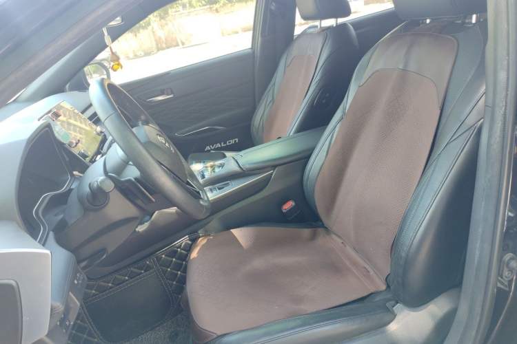 Used Toyota Avalon 2019 2.5L Touring Premium Version China VI Standard Left Front Seat