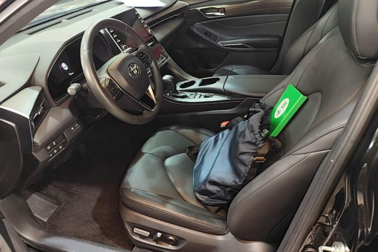 Used Toyota Avalon 2019 2.0L XLE Premium Edition China VI Left Front Seat