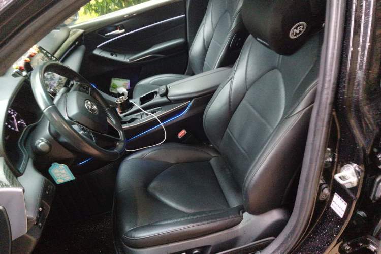 Used Toyota Avalon 2019 Dual-Engine 2.5L Luxury Edition China VI Standard Left Front Seat