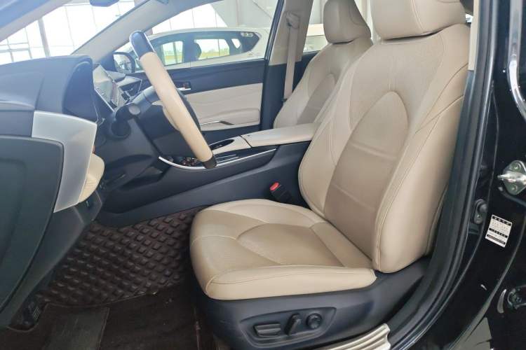 Used Toyota Avalon 2019 2.0L Luxury Edition China VI Standard Left Front Seat
