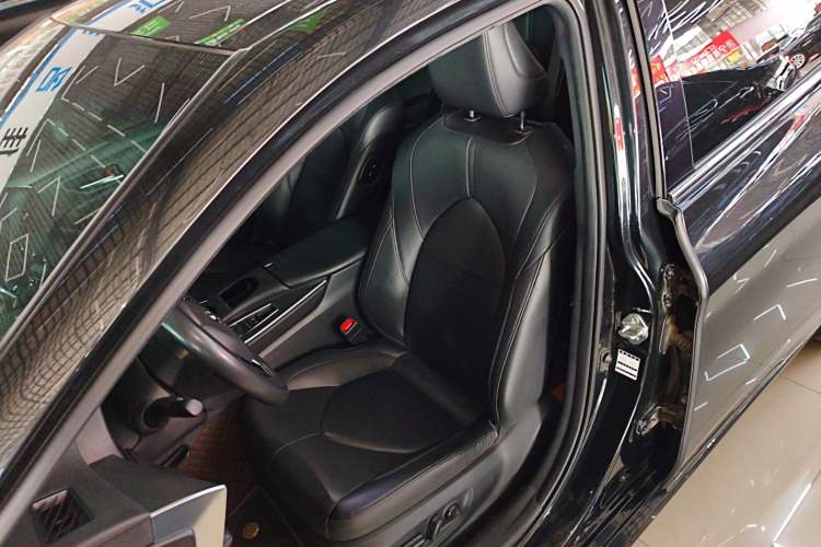 Used Toyota Avalon 2019 Dual-Engine 2.5L Luxury Edition China VI Standard Left Front Seat