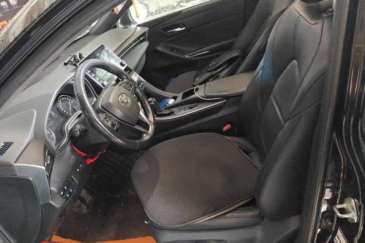 Used Toyota Avalon 2019 2.0L XLE Premium Edition China VI Left Front Seat