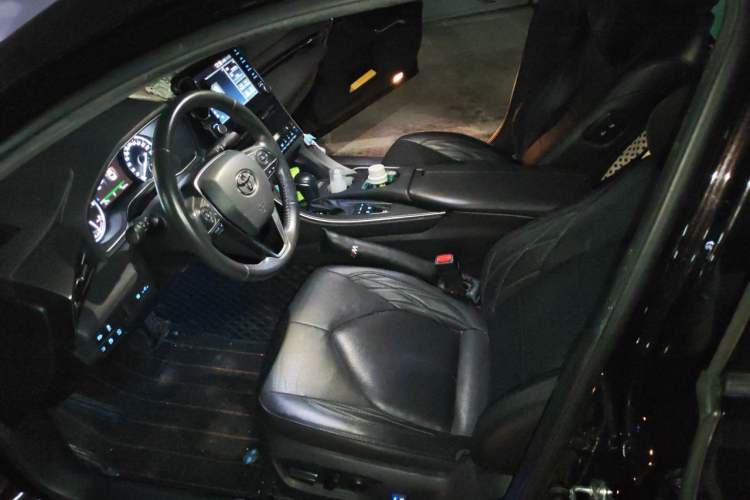 Used Toyota Avalon 2019 Dual-Engine 2.5L XLE Prestige Version China VI Standard Left Front Seat