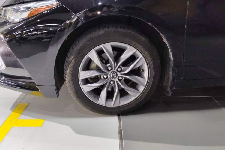 Used Toyota Avalon 2019 2.0L Luxury Edition China VI Standard Left Front Wheel Hub