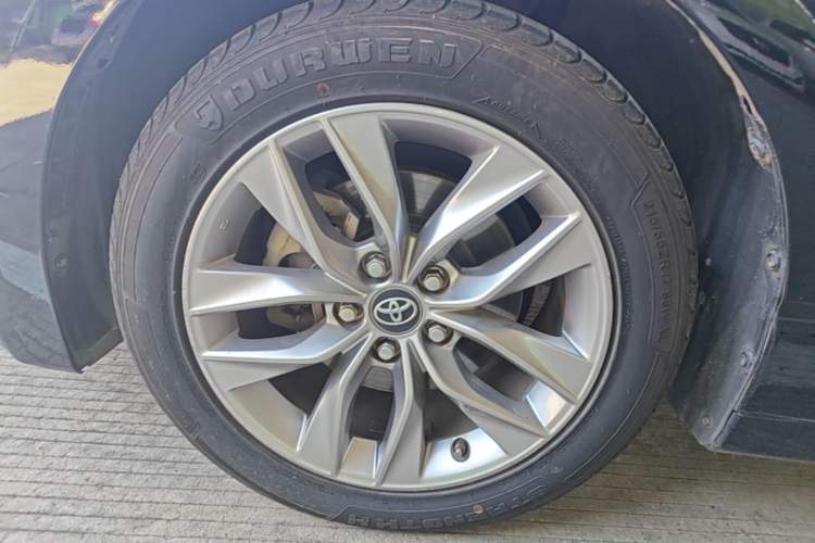 Used Toyota Avalon 2019 2.0L Luxury Edition China VI Standard Left Front Wheel Hub