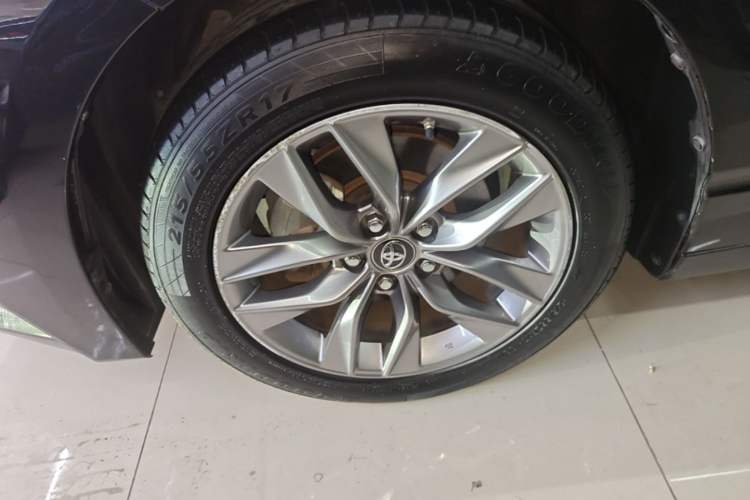 Used Toyota Avalon 2019 Dual-Engine 2.5L Luxury Edition China VI Standard Left Front Wheel Hub
