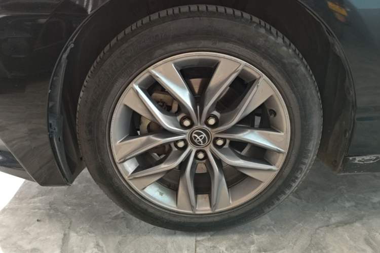 Used Toyota Avalon 2019 Dual-Engine 2.5L Luxury Edition China VI Standard Left Front Wheel Hub