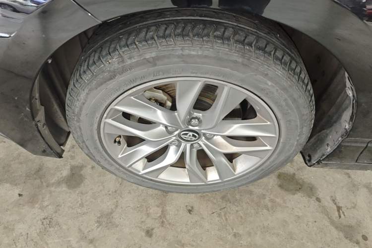 Used Toyota Avalon 2019 Dual-Engine 2.5L Luxury Edition China VI Standard Left Front Wheel Hub